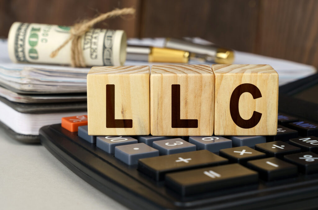 What Is the Difference Between an LLC and a Corporation?